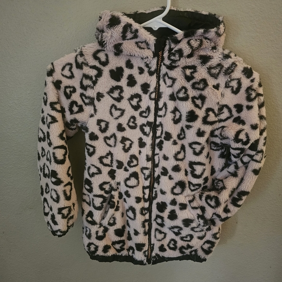 Betsey Johnson Kids Reversible Puffer Jacket with Heart Pattern - Picture 11 of 12